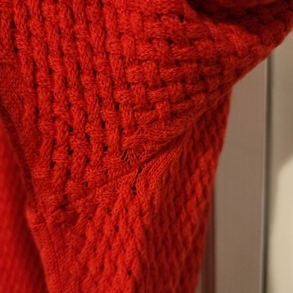 Red light weight ribbed sweater. Like New. Scoop Neck. XL - Picture 11 of 11